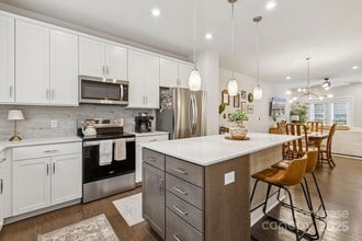 Building Photo - 12106 Brooklyn Ave