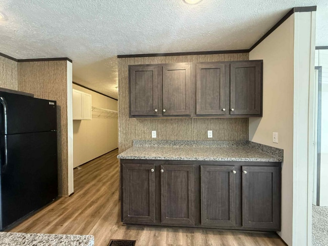 Foto del edificio - 1236 N Oaklane Rd