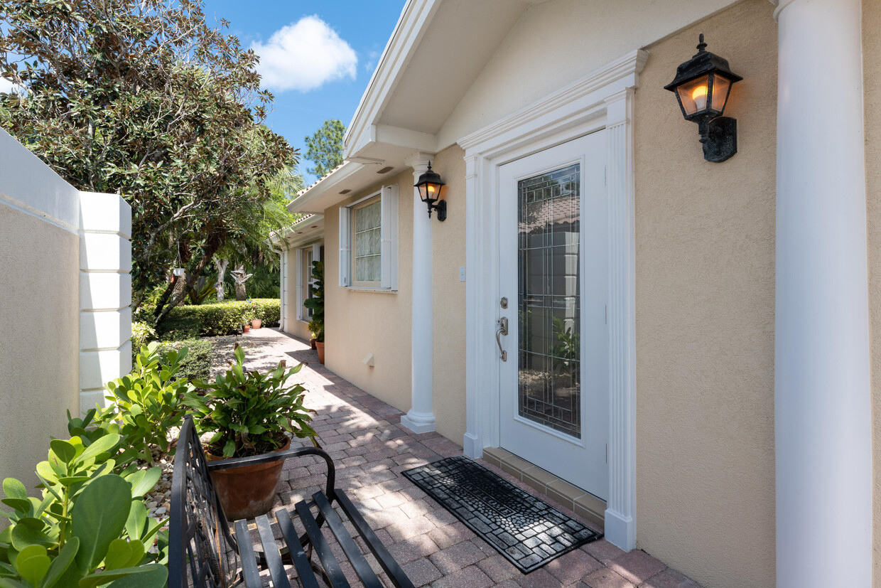 Foto principal - 5059 Magnolia Bay Cir