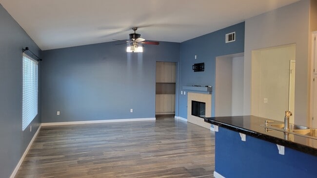 Foto del edificio - 32850 Sandalwood Ln