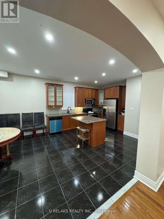 Building Photo - 3681 Bloomington Crescent