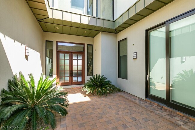 Foto del edificio - 483 Toucan Ridge Ct