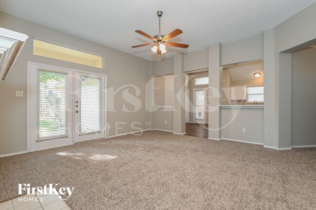 Foto del edificio - 925 Parkwood Trail