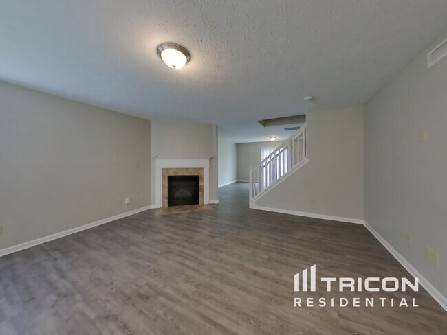 Building Photo - 1318 Grand Canyon Cir