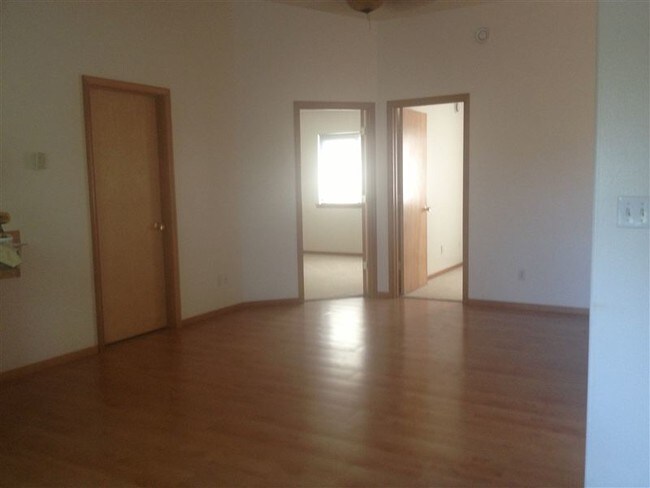 Foto del edificio - 705 24th Ave