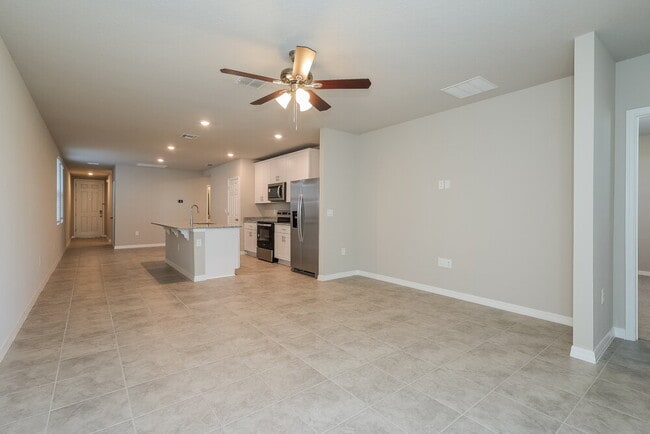 Building Photo - 453 Sun Warbler Wy