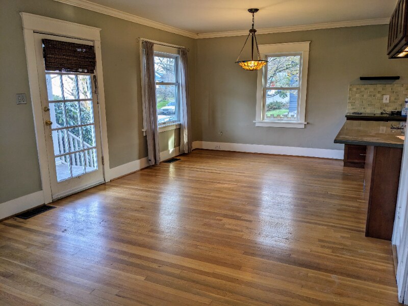 Foto principal - 6825 NE Rodney Ave