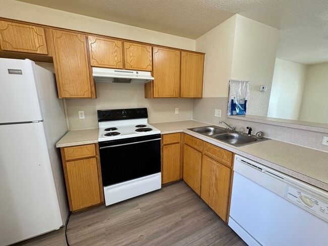 Building Photo - 4407 Abigail Dr