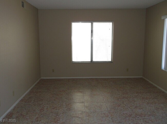 Foto del edificio - 7245 Great Oak Ave