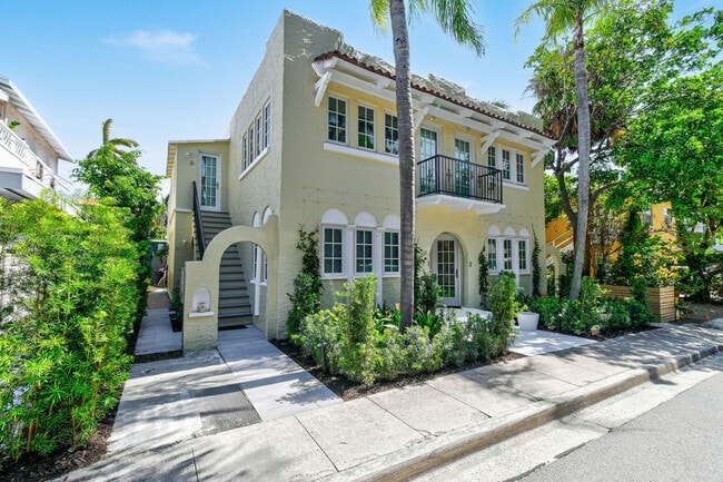 Foto del edificio - 212 Oleander Ave