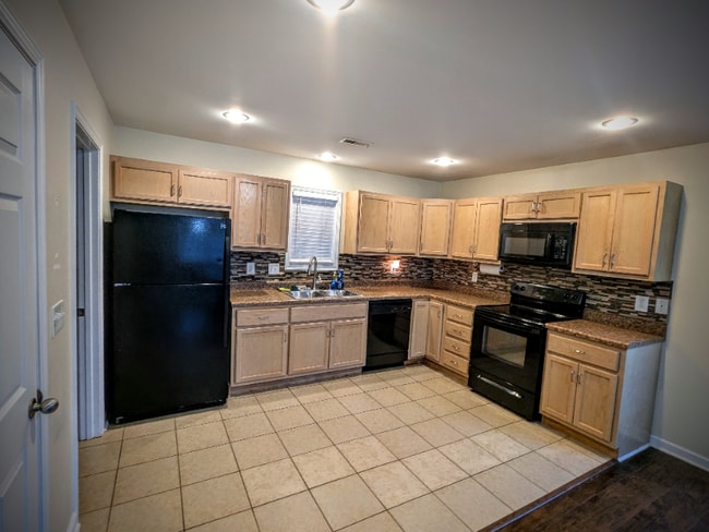 Building Photo - 2696 Wilson Dr NW