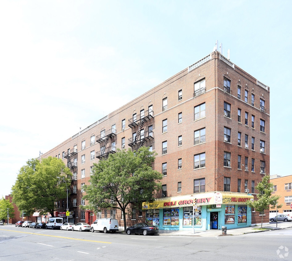 Primary Photo - 2015 Southern Blvd