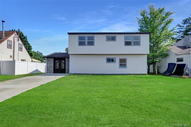 Foto del edificio - 12 Woodcock Ln