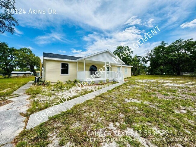 Foto del edificio - Country Living: Impeccable 3-Bedroom Mobil...