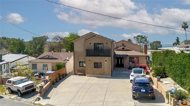 Building Photo - 10787 Las Lunitas Ave