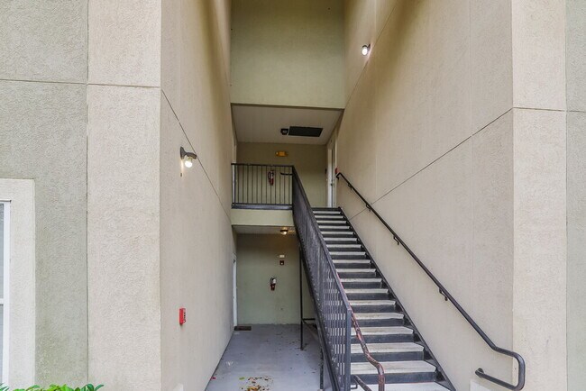 Building Photo - 5200 Playpen Dr