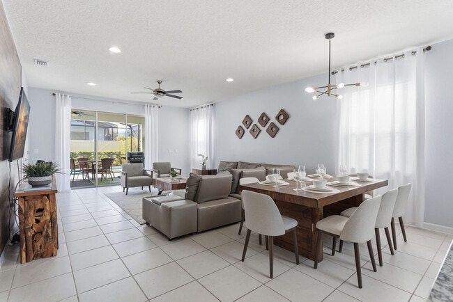 Foto del edificio - 8914 Zurich Ln