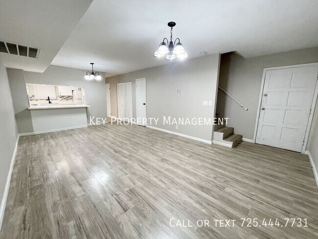 Building Photo - MODERN 2 BED, 1.5 BATH TOWNHOME LOCATED IN...