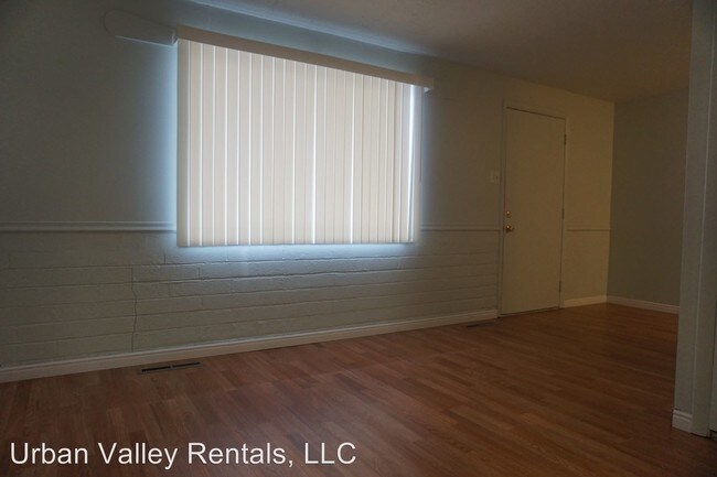 Building Photo - 3535-3547 S Shafer Ln