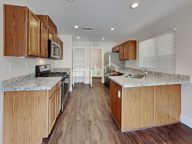 Building Photo - 7960 Capistrano Valley Ave