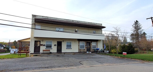 Building Photo - 1300 Stewart St