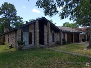 Building Photo - 6831 Stoney River Dr
