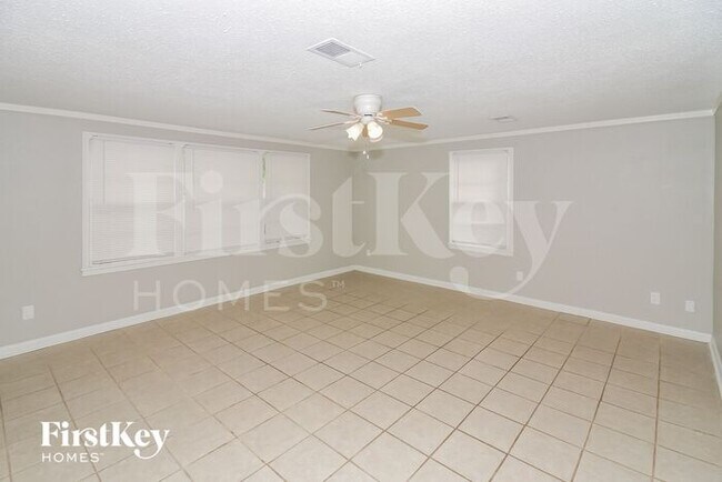 Building Photo - 4695 Quince Road