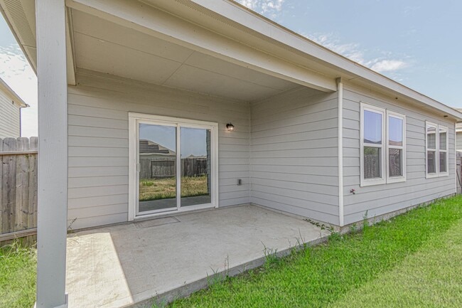 Building Photo - 1004 Wild Enclave Ln