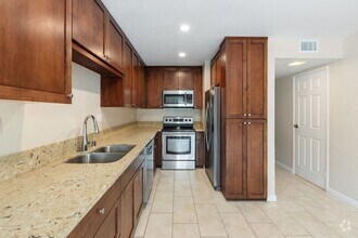 Building Photo - 5661 Lake Park Way