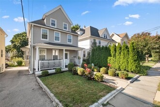 Building Photo - 44 Robertson Ave