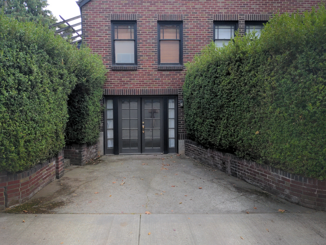 Primary Photo - West Seattle Tudor