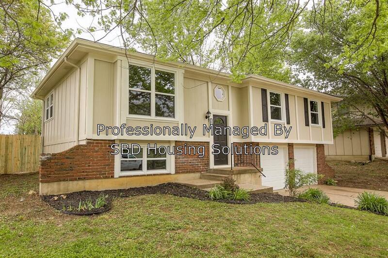 14701 Pine View Dr, Grandview, MO 64030 House for Rent in Grandview