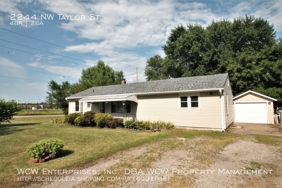Primary Photo - Seaman Schools 4BR rancher!