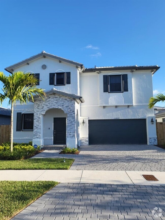 Building Photo - 13408 SW 284th Terrace