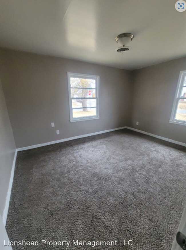 Foto del edificio - 4 br, 1.5 bath House - 3000 SW 37th St.
