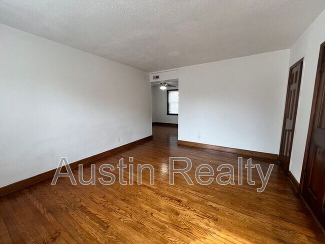 Foto del edificio - 7760 Wise