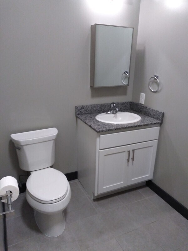 800 Isabel Bloom Way Unit 3202, Davenport, IA 52803 Condo for Rent in