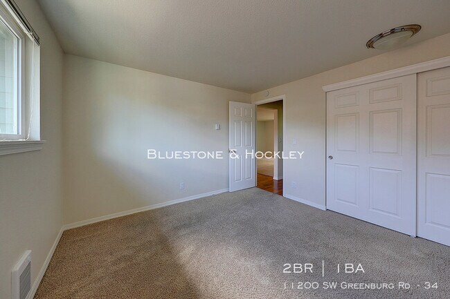Building Photo - 11200 SW Greenburg Rd
