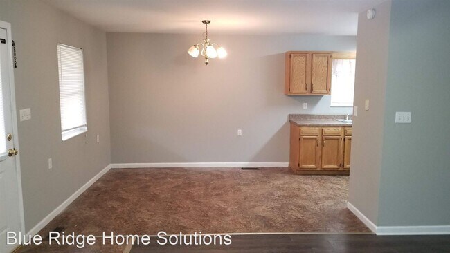 Building Photo - 3 br, 1 bath House - 833 Rutledge Avenue