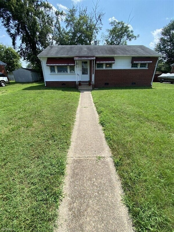 Photo - 1813 Cleary Rd