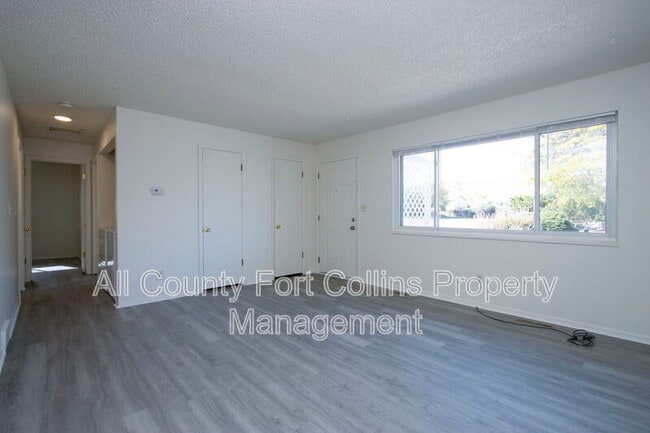 Foto del edificio - 1718 Larch St