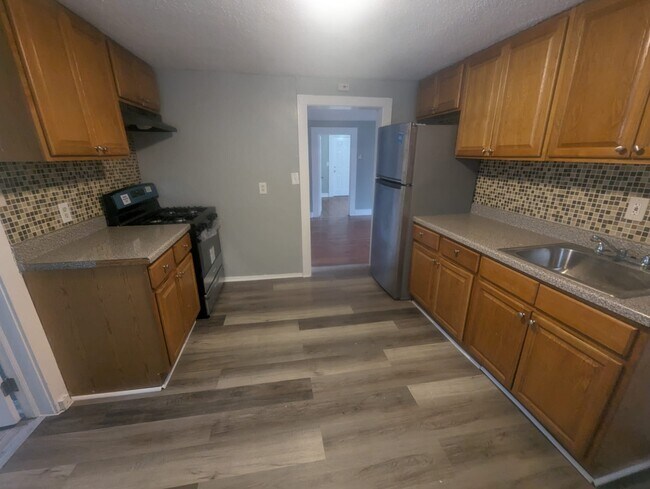 Building Photo - 44 Dudley St