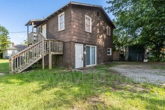 Building Photo - 116 Argyle Ave