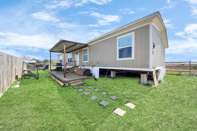 Building Photo - 1416 Rd 5601