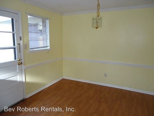 Building Photo - 2 br, 1.5 bath House - 100 Rainbow Court