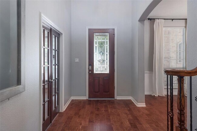 Building Photo - 2279 Fernspring Dr