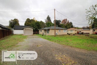 Building Photo - 3120 Pioneer Ln