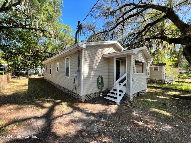 Foto del edificio - 361 Broward St