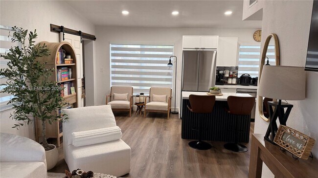 Foto del edificio - 1108 SW 22nd Terrace