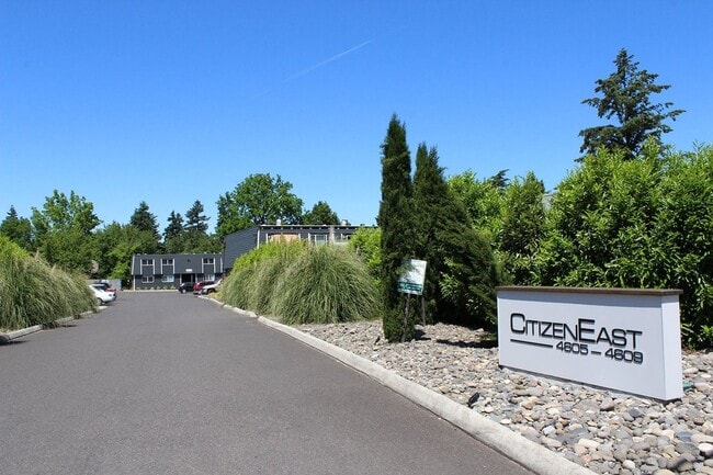 Foto del edificio - 4609-4609 NE Killingsworth St